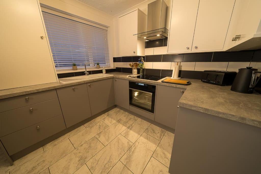 Entire Bungalow In Rawmarsh Exteriér fotografie
